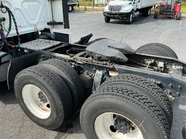 Used 2021 Freightliner Cascadia - photo 25