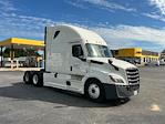 Used 2021 Freightliner Cascadia Detroit DD15AT Semi Truck with Sleeper Cab for sale #334513 - photo 1
