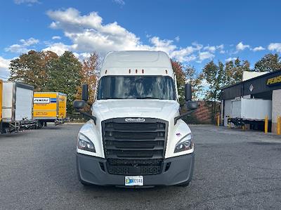 Used 2021 Freightliner Cascadia Detroit DD15AT Semi Truck with Sleeper Cab for sale #334515 - photo 2