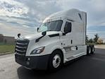 Used 2021 Freightliner Cascadia Detroit DD15AT Semi Truck with Sleeper Cab for sale #334526 - photo 3