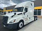 Used 2021 Freightliner Cascadia Detroit DD15AT Semi Truck with Sleeper Cab for sale #334527 - photo 3