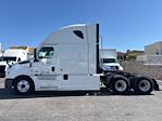 Used 2021 Freightliner Cascadia Detroit DD15AT Semi Truck with Sleeper Cab for sale #334529 - photo 4