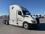 Used 2021 Freightliner Cascadia Detroit DD15AT Semi Truck with Sleeper Cab for sale #334543 - photo 1