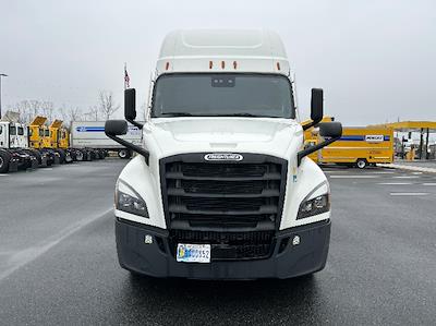 Used 2021 Freightliner Cascadia Detroit DD15AT Semi Truck with Sleeper Cab for sale #334554 - photo 2