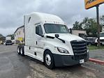 Used 2021 Freightliner Cascadia Detroit DD15AT Semi Truck with Sleeper Cab for sale #334559 - photo 1