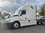 Used 2021 Freightliner Cascadia Detroit DD15AT Semi Truck with Sleeper Cab for sale #334559 - photo 3