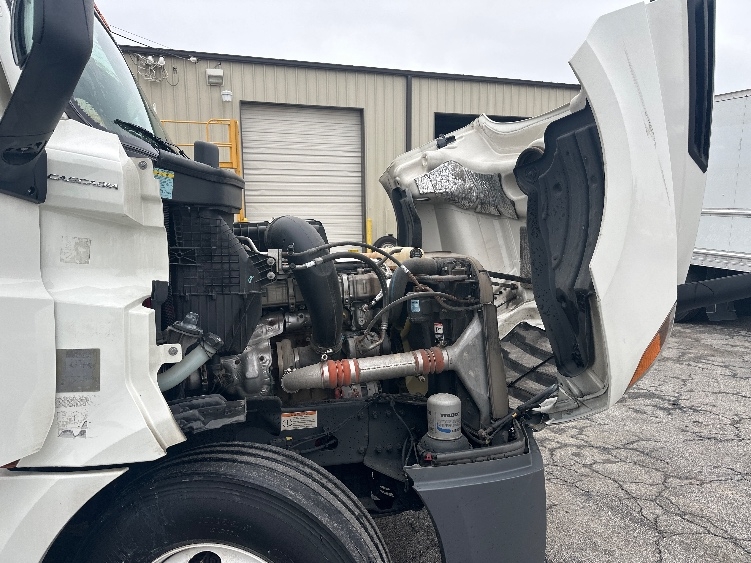 Used 2021 Freightliner Cascadia - photo 22