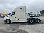 Used 2021 Freightliner Cascadia Detroit DD15AT Semi Truck with Sleeper Cab for sale #334568 - photo 4