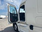 Used 2021 Freightliner Cascadia Detroit DD15AT Semi Truck with Sleeper Cab for sale #334574 - photo 9