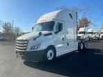 Used 2021 Freightliner Cascadia Detroit DD15AT Semi Truck with Sleeper Cab for sale #334583 - photo 3