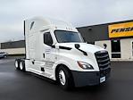 Used 2021 Freightliner Cascadia Detroit DD15AT Semi Truck with Sleeper Cab for sale #334597 - photo 1