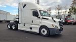 Used 2021 Freightliner Cascadia Detroit DD15AT Semi Truck with Sleeper Cab for sale #334607 - photo 1