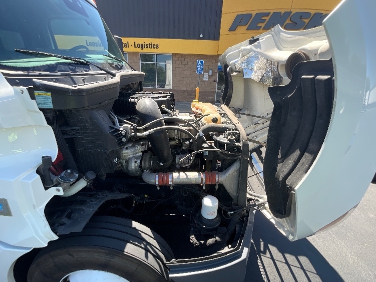 Used 2021 Freightliner Cascadia - photo 22