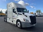 Used 2021 Freightliner Cascadia Detroit DD15AT Semi Truck with Sleeper Cab for sale #334611 - photo 1