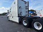 Used 2021 Freightliner Cascadia Detroit DD15AT Semi Truck with Sleeper Cab for sale #334623 - photo 3