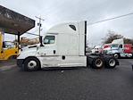Used 2021 Freightliner Cascadia Detroit DD15AT Semi Truck with Sleeper Cab for sale #334652 - photo 4