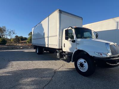 Used 2020 International MV Box Truck with Liftgate for sale #335991 - photo 1
