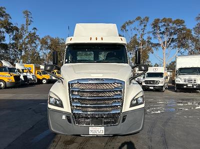 Used 2020 Freightliner Cascadia Detroit DD13 Semi Truck for sale #337280 - photo 2