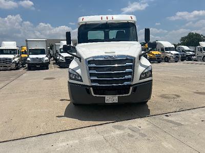 Used 2020 Freightliner Cascadia Detroit DD13 Semi Truck for sale #337589 - photo 2