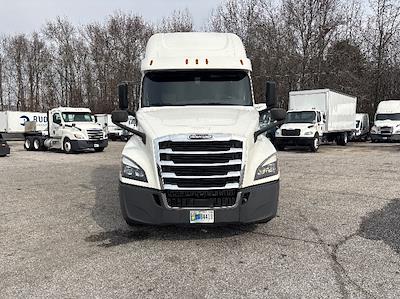 Used 2020 Freightliner Cascadia - photo 1