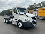 Used 2020 Freightliner Cascadia Cummins X15 Semi Truck for sale #338327 - photo 1