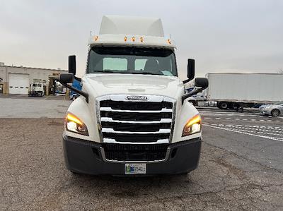 Used 2020 Freightliner Cascadia Cummins X15 Semi Truck for sale #338422 - photo 2