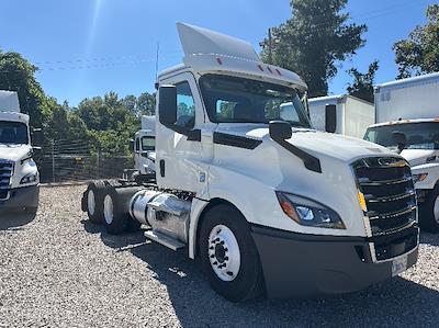 Used 2020 Freightliner Cascadia Cummins X15 Semi Truck for sale #338432 - photo 1