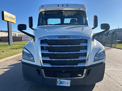Used 2020 Freightliner Cascadia Cummins X15 Semi Truck for sale #338477 - photo 2