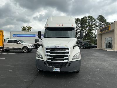 Used 2020 Freightliner Cascadia Cummins X15 Semi Truck with Sleeper Cab for sale #338560 - photo 2