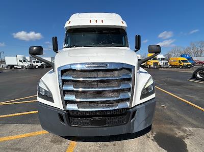 Used 2020 Freightliner Cascadia - photo 1
