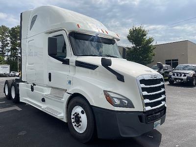 Used 2020 Freightliner Cascadia Cummins X15 Semi Truck with Sleeper Cab for sale #338732 - photo 1