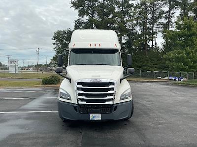 Used 2020 Freightliner Cascadia Cummins X15 Semi Truck with Sleeper Cab for sale #338733 - photo 2