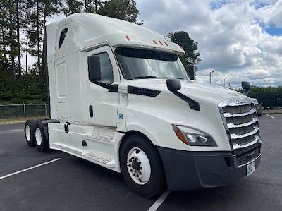 Used 2020 Freightliner Cascadia Cummins X15 Semi Truck with Sleeper Cab for sale #338736 - photo 1