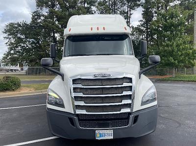 Used 2020 Freightliner Cascadia Cummins X15 Semi Truck with Sleeper Cab for sale #338736 - photo 2