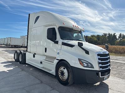 Used 2020 Freightliner Cascadia Cummins X15 Semi Truck with Sleeper Cab for sale #338763 - photo 1