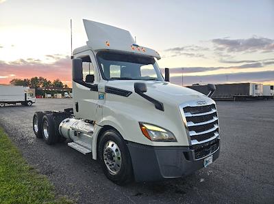 Used 2020 Freightliner Cascadia Detroit DD13 Semi Truck for sale #338813 - photo 1