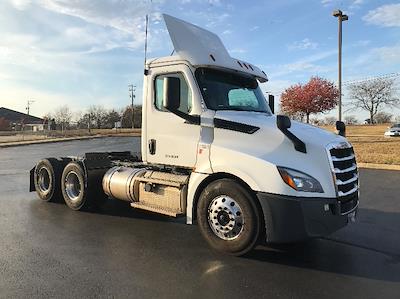 Used 2020 Freightliner Cascadia Detroit DD13 Semi Truck for sale #338826 - photo 1