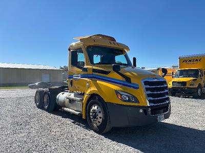 Used 2020 Freightliner Cascadia Detroit DD13 Semi Truck for sale #338872 - photo 1