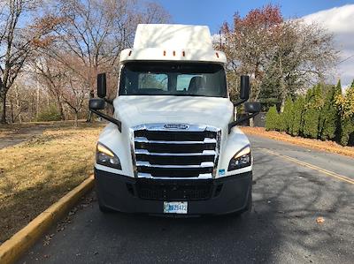 Used 2020 Freightliner Cascadia Detroit DD13 Semi Truck for sale #338876 - photo 2