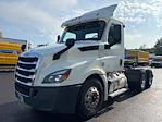 Used 2020 Freightliner Cascadia Detroit DD13 Semi Truck for sale #338879 - photo 3