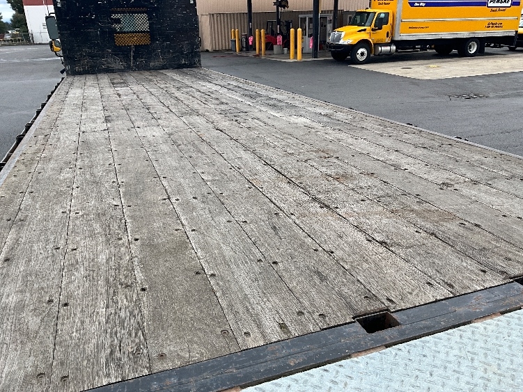 Used 2020 Freightliner M2 106 - photo 14