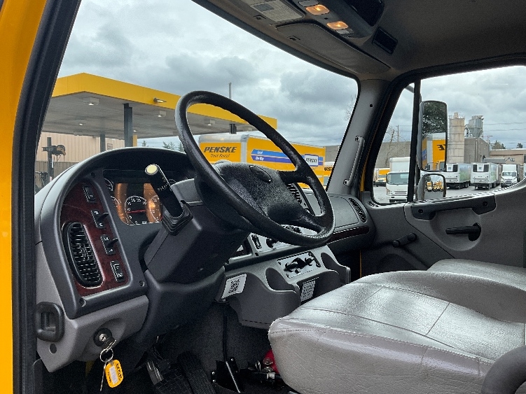 Used 2020 Freightliner M2 106 - photo 19