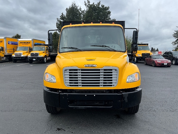 Used 2020 Freightliner M2 106 - photo 2