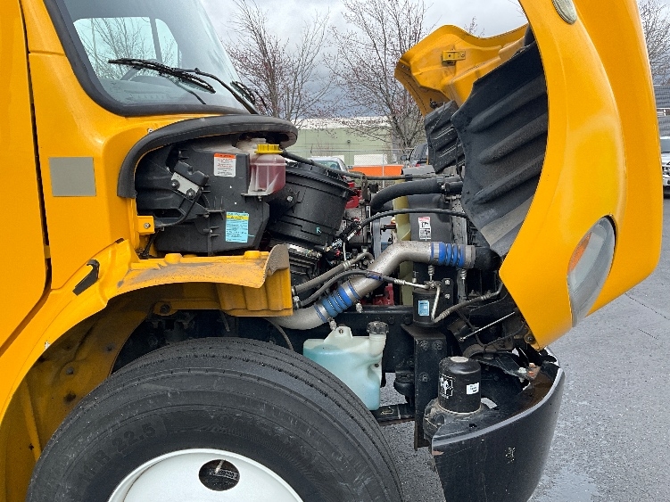Used 2020 Freightliner M2 106 - photo 25