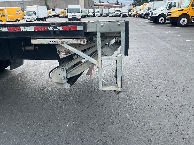 Used 2020 Freightliner M2 106 - photo 27