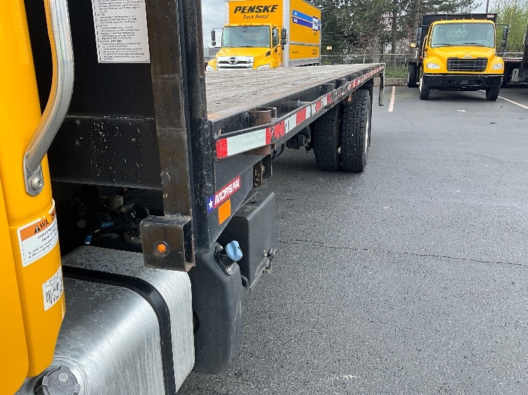Used 2020 Freightliner M2 106 - photo 30