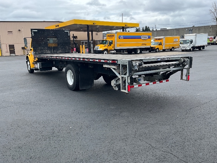 Used 2020 Freightliner M2 106 - photo 8