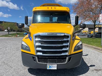 Used 2020 Freightliner Cascadia Detroit DD13 Semi Truck for sale #340072 - photo 2