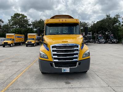 Used 2020 Freightliner Cascadia - photo 1