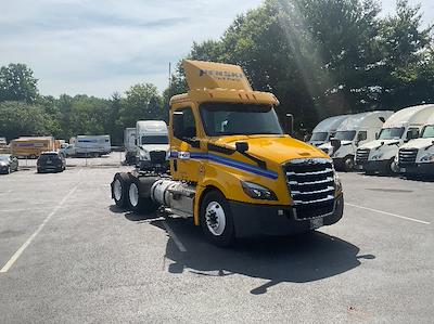 Used 2020 Freightliner Cascadia Detroit DD13 Semi Truck for sale #340099 - photo 1